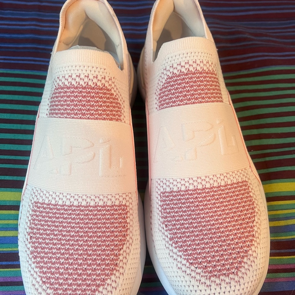 APL TechBloom Bliss NWOT 🌸 - Picture 2 of 9